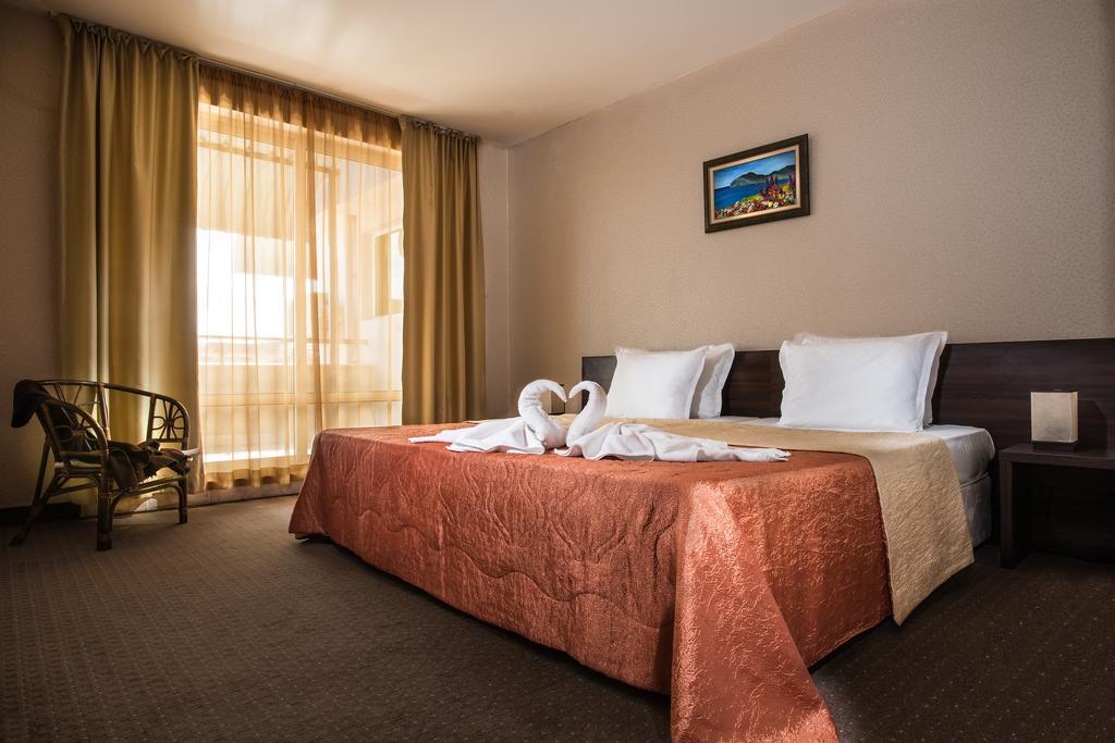 Flagman Hotel 索佐波尔 外观 照片